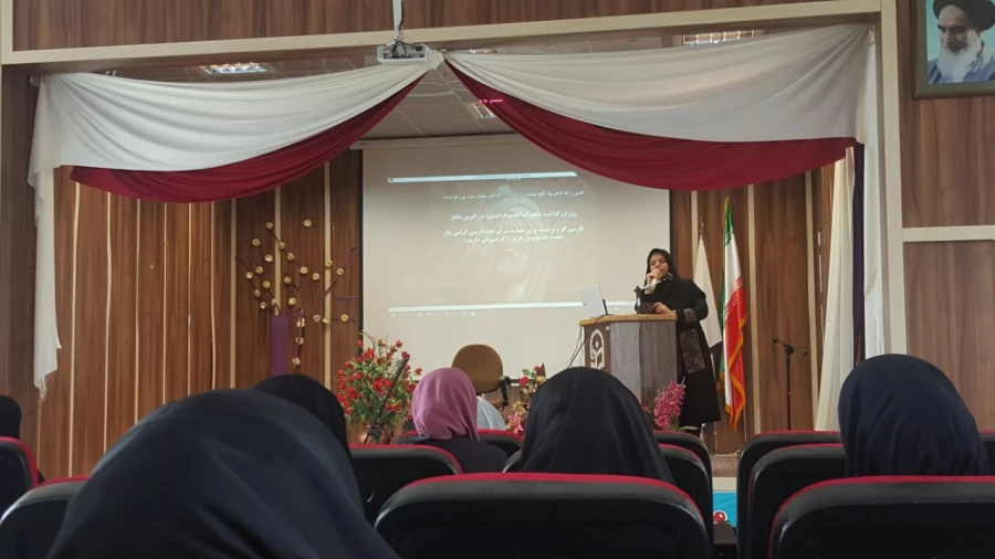 در پردیس بنت الهدی صدر سنندج برگزار گردید:

کارگاه شاهنامه خوانی 2