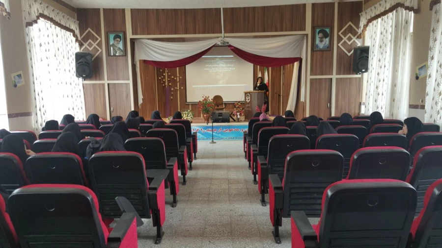 در پردیس بنت الهدی صدر سنندج برگزار گردید:

کارگاه شاهنامه خوانی 2