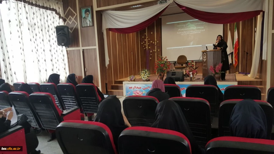 در پردیس بنت الهدی صدر سنندج برگزار گردید:

کارگاه شاهنامه خوانی 2