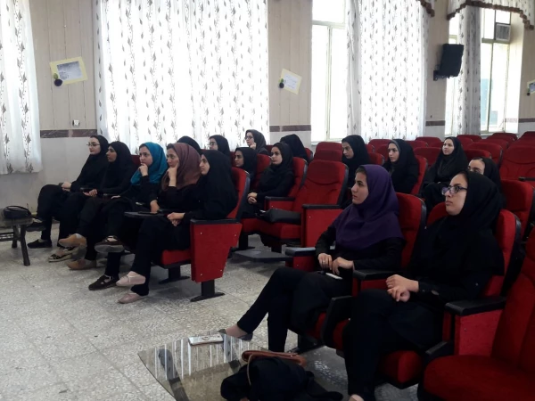 در پردیس بنت الهدی صدر سنندج برگزار شد:

کارگاه ازدواج موفق 2