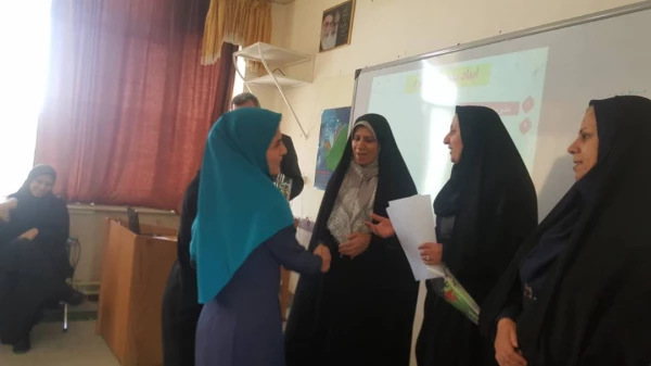 تجلیل از مقام شامخ معلم با حضور در کلاسهای درس  2