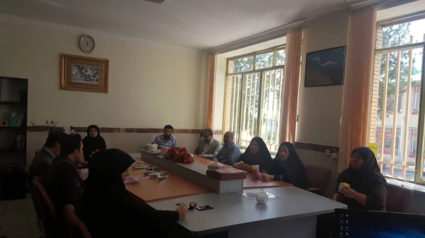 برگزاری مراسم گرامی داشت مقام معلم در پردیس 4