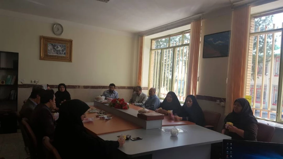 برگزاری مراسم گرامی داشت مقام معلم در پردیس 4