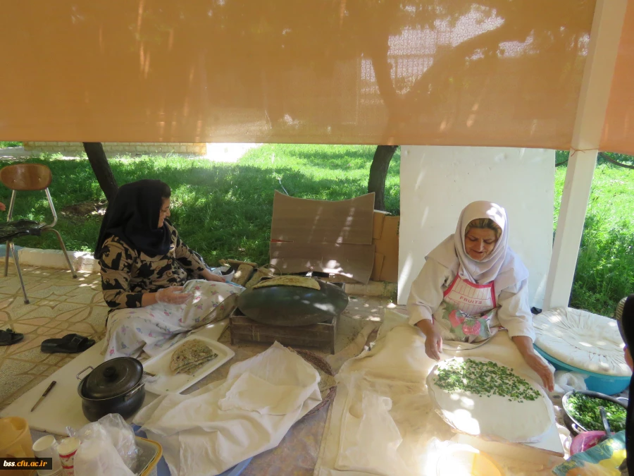 به مناسبت گرامی داشت هفته خوابگاهها :
نمایشگاه و بازارچه دانشجویی 5