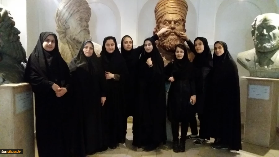 به مناسبت هفته سرای دانشجویی برگزار شد.

بازدید از خانه کرد 5