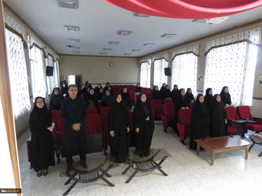 به مناسبت هفته سرای دانشجویی برگزار شد
همایش یکروزه مهارت زندگی و استفاده آگاهانه از فضای مجازی 2