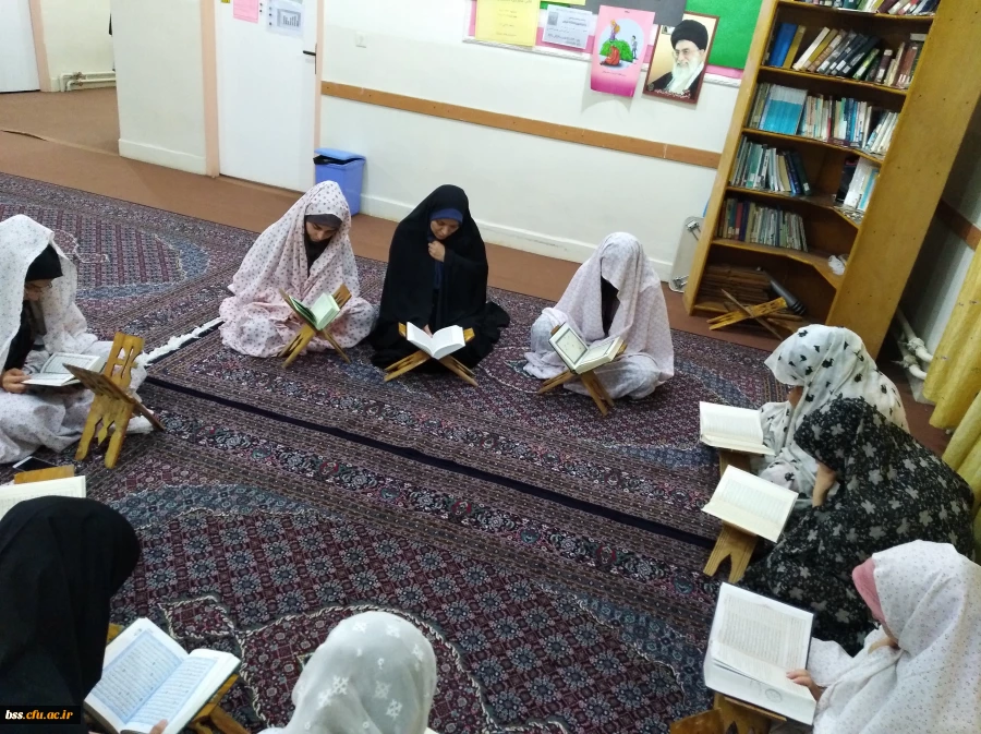 در ماه مبارک رمضان برگزار شد:

برگزاری محفل انس با قرآن کریم در سرای دانشجویی 2
