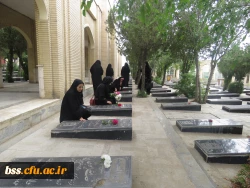 به مناسبت برگداشت سوم خرداد برگزار شد:
غبارروبی مزار شهدا 5