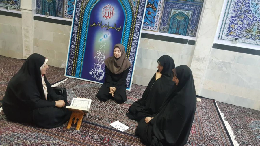 برگزاری مسابقه حفظ سوره حجرات به مناسبت هفته سراهای دانشجویی 2