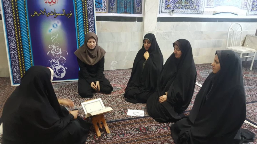 برگزاری مسابقه حفظ سوره حجرات به مناسبت هفته سراهای دانشجویی 3