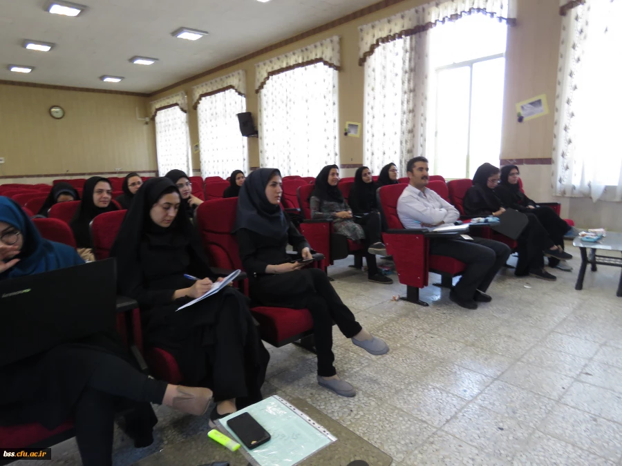 جلسه دفاع کارورزی دانشجو معلمان برگزار شد 7