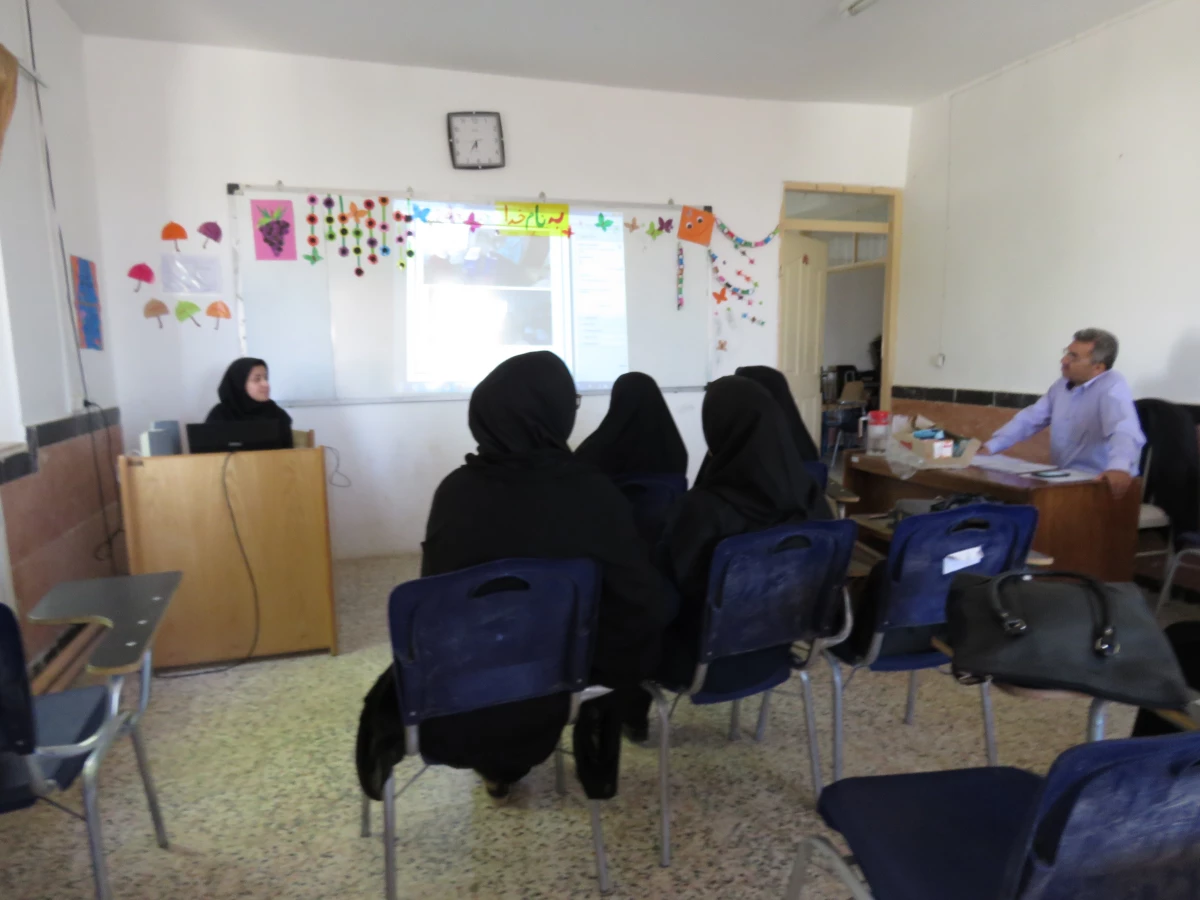 جلسه دفاع کارورزی دانشجو معلمان برگزار شد 4