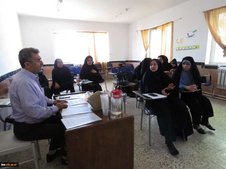 جلسه دفاع کارورزی دانشجو معلمان برگزار شد 5