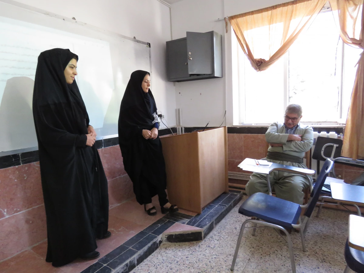 جلسه دفاع کارورزی دانشجو معلمان برگزار شد 10