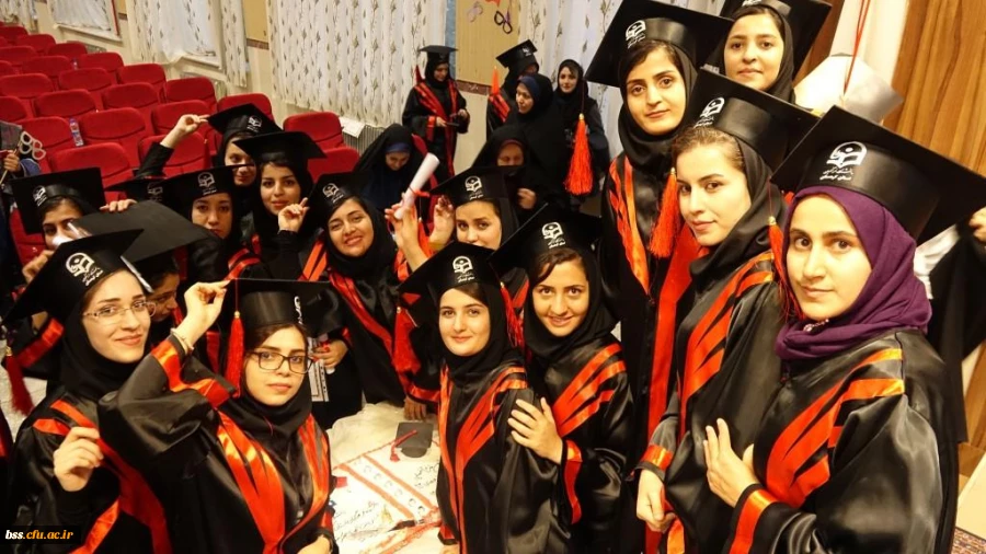 در پردیس بنت الهدی صدر برگزار شد:
سومین جشن دانش آموختگی  برای ورودی های 93 8