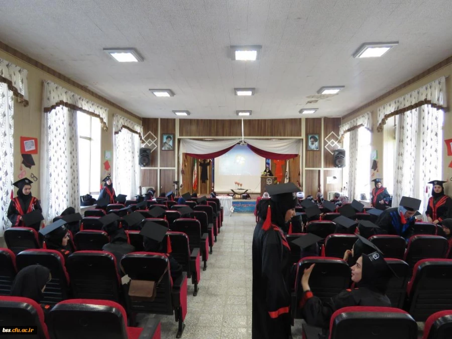 در پردیس بنت الهدی صدر برگزار شد:
سومین جشن دانش آموختگی  برای ورودی های 93 11