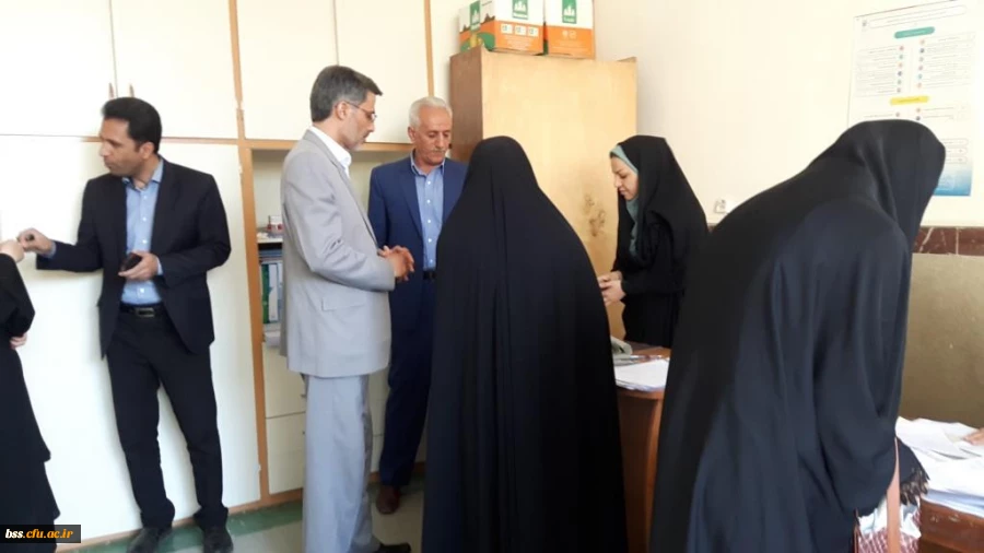 بازدید دکتر معروفی از روند مصاحبه داوطلبان پذیرفته شده چند برابر ظرفیت دانشگاه فرهنگیان  در پردیس بنت الهدی صدر 11