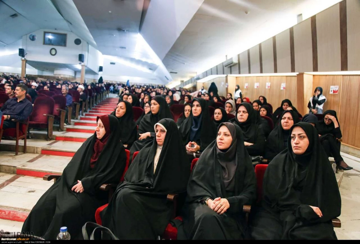 دانشگاه فرهنگیان کردستان؛
به رده برترین آمران به معروف استان کردستان پیوست 2