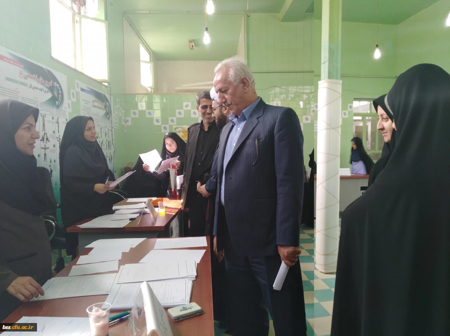 بازدی دکتر معروفی از روند ثبت نام حضوری پذیدرفته شدگان آزمون سراسری سال 1397 در دانشکاه فرهنگیان کردستان پردیس بنت الهدی صدر 6