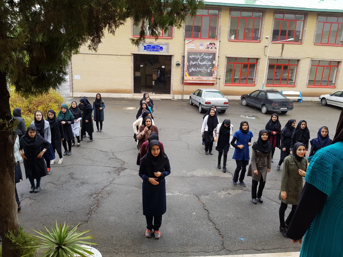 به مناسبت بزرگداشت هفته تربیت بدنی و ورزش برگزار شد 
ورزش صبح گاهی  2