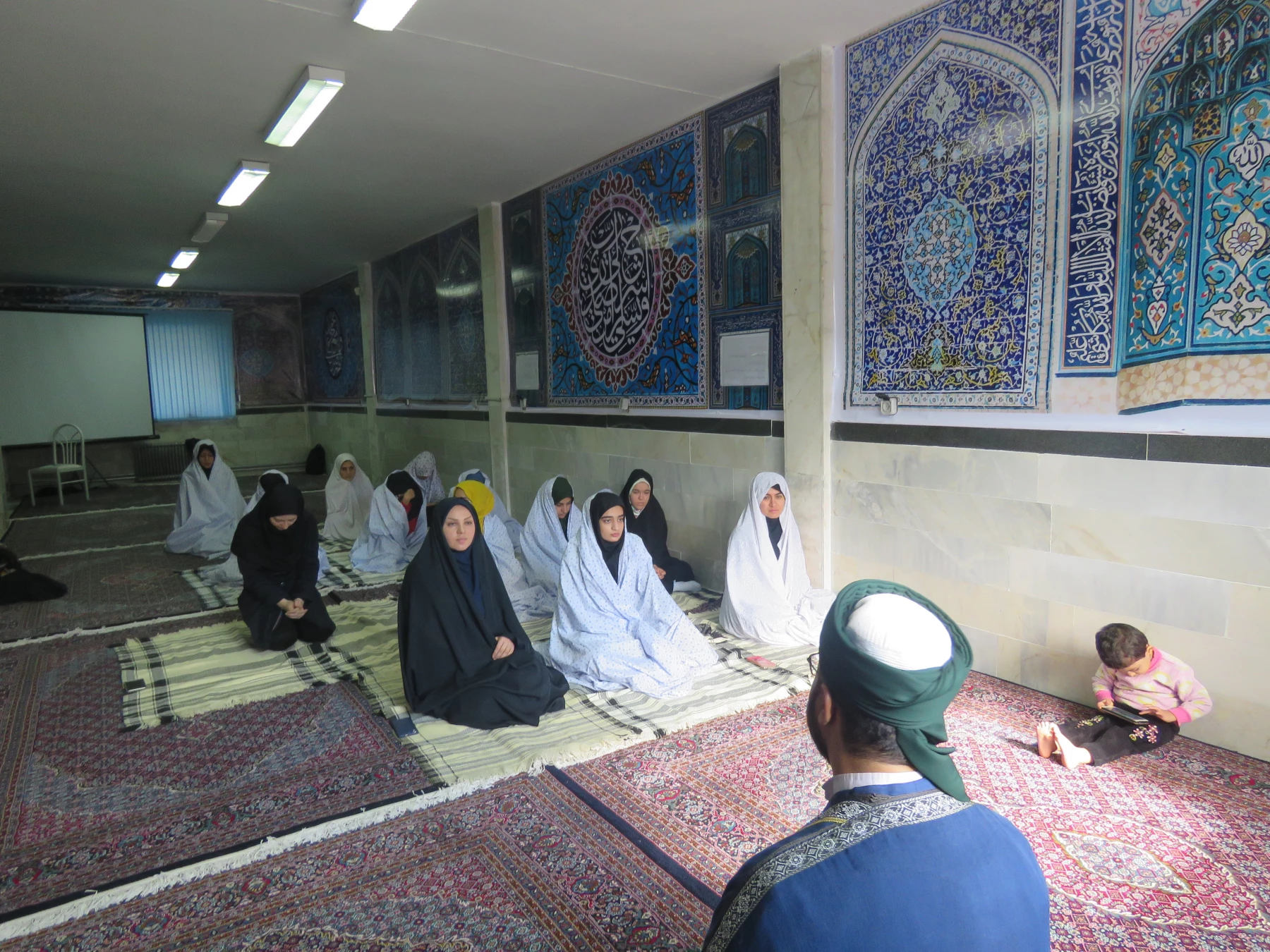 سخنرانی ماموستا عنایتی راجع به فضیلت قرآن و شإن حافظ و قاری قرآن 2