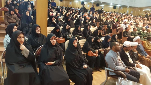 شرکت کارکنان پردیس بنت الهدی صدر در همایشحقوق بشر آمیریکائی 3