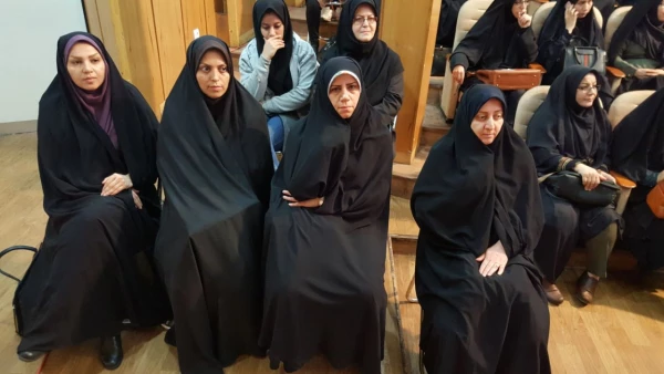 شرکت کارکنان پردیس بنت الهدی صدر در همایشحقوق بشر آمیریکائی 5