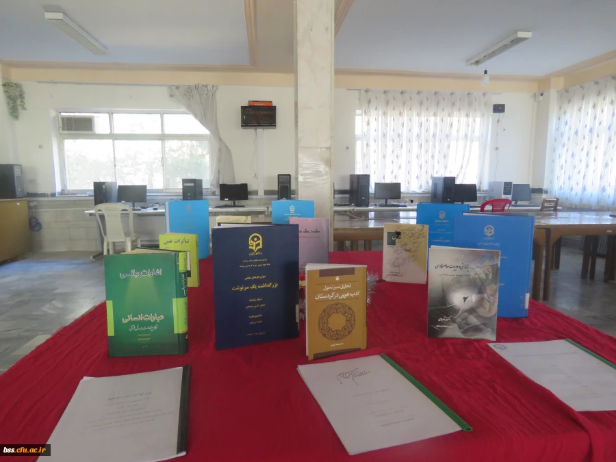 برپایی نمایشگاه آثار ادبی ،هنری، و فعالیت های پژوهشیبه مناسبت هفته پژوهش 2