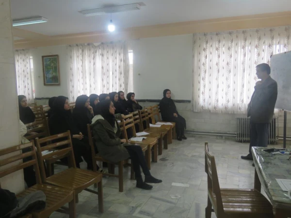 به مناسبت بزرگداشت هفته پژوهش برگزار شد
سخنرانی تهدیدات فضای مجازی در کمین دانشجویان دانشگاه فرهنگیان 2