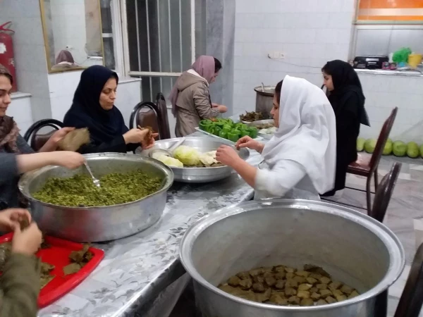 با همکاری معاونت محترم دانشجویی برگزار شد؛

تدارک شام شب چله برای دانشجو معلمان بنت الهدی صدر 7