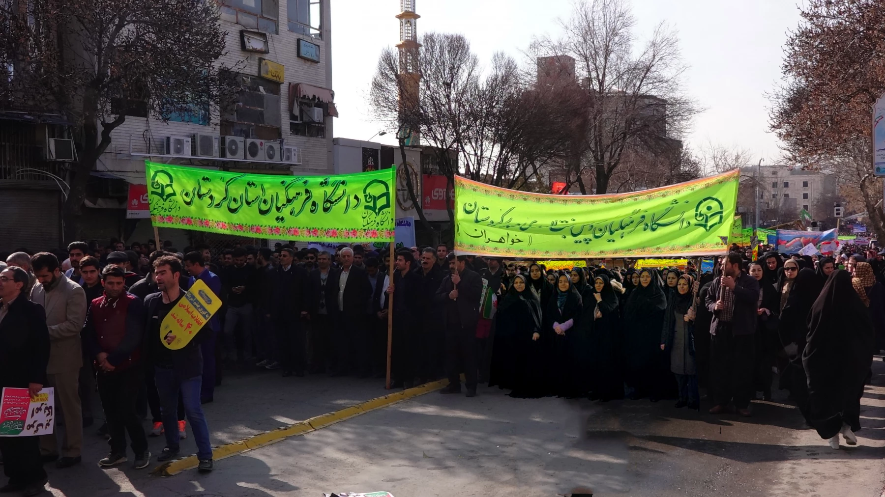 تجدید پیمان با آرمانهای  انقلاب و امام راحل
 با حضور در راهپیمایی پر شکوه 22 بهمن 2