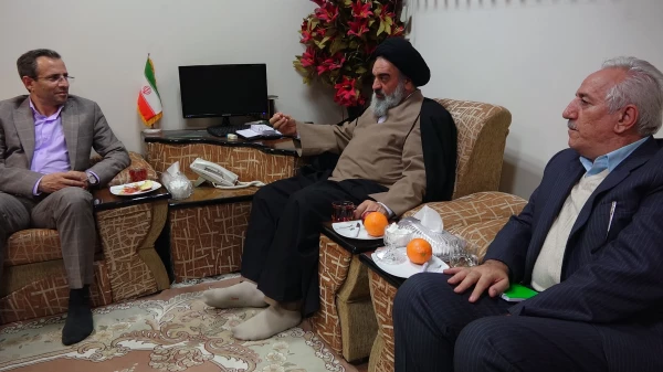 در محل دفتر حضرت آیت الله حسینی شاهرودی انجام شد؛

دیدار دکتر طاهری نیا با نماینده ولی فقیه در استان کردستان 5