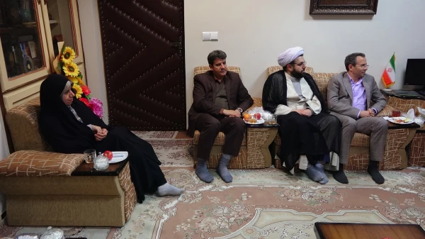 در محل دفتر حضرت آیت الله حسینی شاهرودی انجام شد؛

دیدار دکتر طاهری نیا با نماینده ولی فقیه در استان کردستان 8