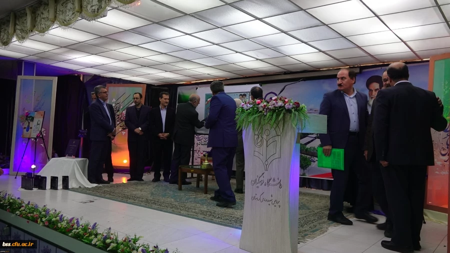 قربانی مدیرکل آموزش و پرورش در مراسم نکوداشت تربیت معلم در استان کردستان عنوان کرد؛
تمدن سازی بدون نقش معلمان امکان پذیر نیست 2