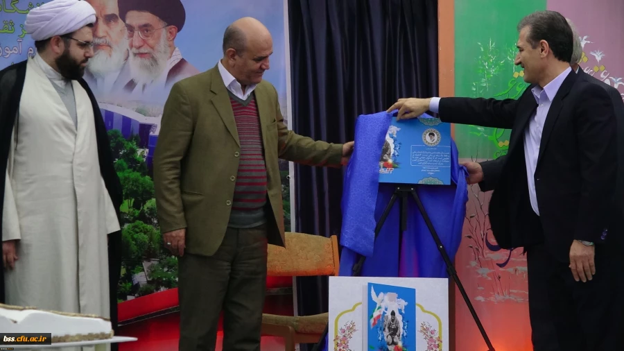 قربانی مدیرکل آموزش و پرورش در مراسم نکوداشت تربیت معلم در استان کردستان عنوان کرد؛
تمدن سازی بدون نقش معلمان امکان پذیر نیست 4