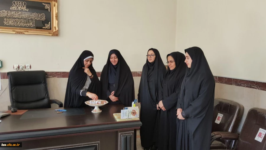 به مناسبت ولادت پر سعادت حضرت زهرا(س) و گرامی داشت  مقام زن ا نجام شد 
اهدای بلیط رایگان سینما به دارندگان نام فاطمه و یا القاب حضرت زهرا  از طرف مسئولین  پر دیس 2