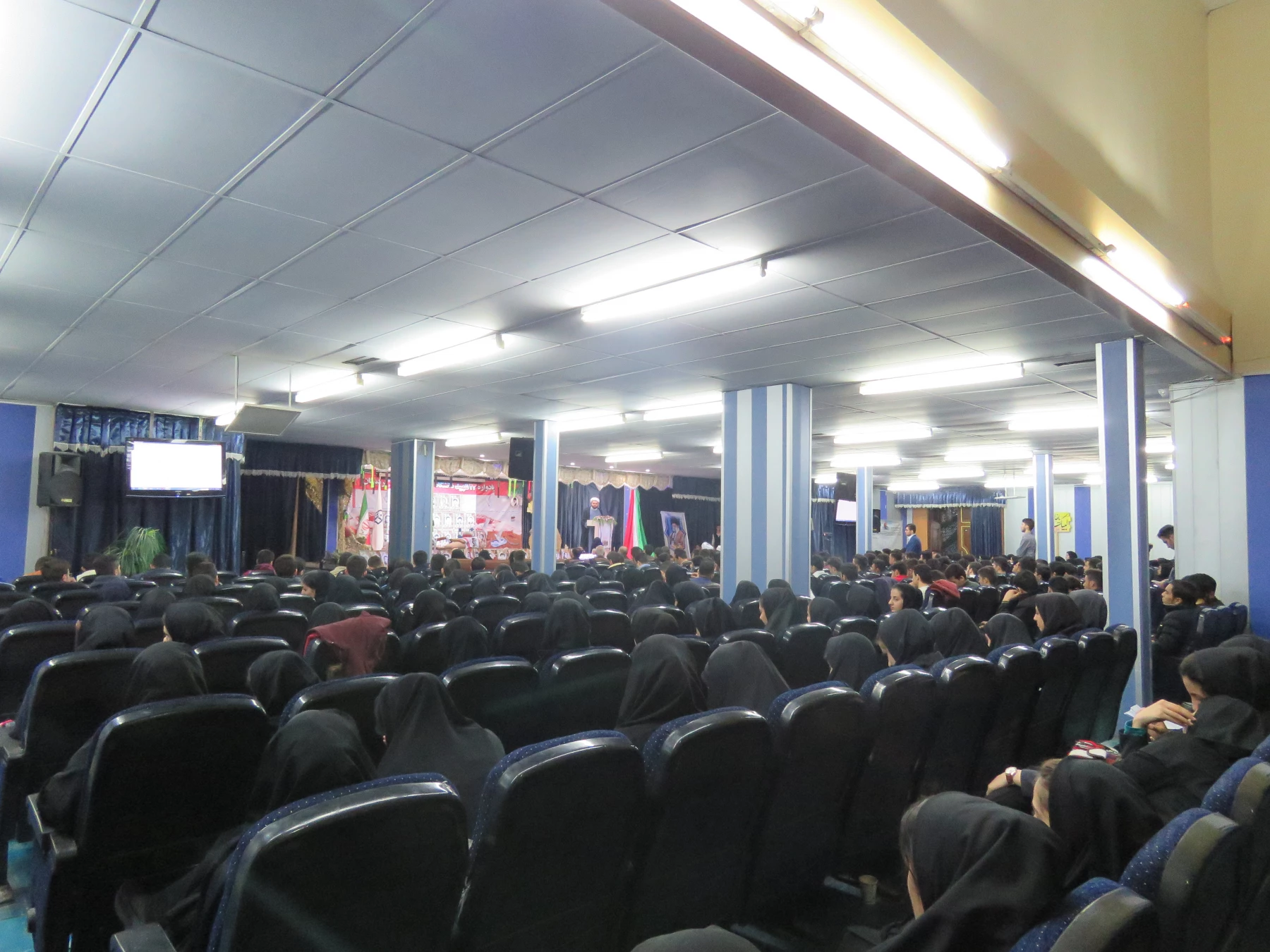 بسیج دانشجویی فزهنگیان پردیس شهید مدرس و بنت الهدی صدر برگزار کرد:
یادواره ی 23شهید فرهنگی استان و شهید فرهنگی طاهر لطفی 7