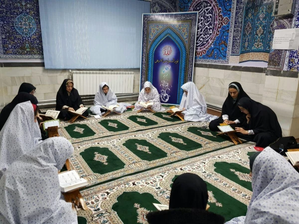 به همت کانون قرآن و عترت برگزارشد 
برگزاری دومین جلسه از اولین دوره ی کلاسهای حفظ قرآن  2