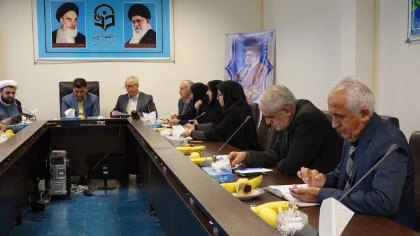 در سالن جلسات مدیریت استانی ؛
با حضور دکتر محمدی جلسه شورای فرهنگی دانشگاه فرهنگیان کردستان برگزار شد 3