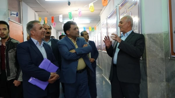 در حاشیه جلسه شورای راهبری قطب سه فرهنگی و اجتماعی انجام شد؛
بازدید دکتر علی محمدی از نمایشگاه هفتاد و سه سال تربیت معلم در استان کردستان 2