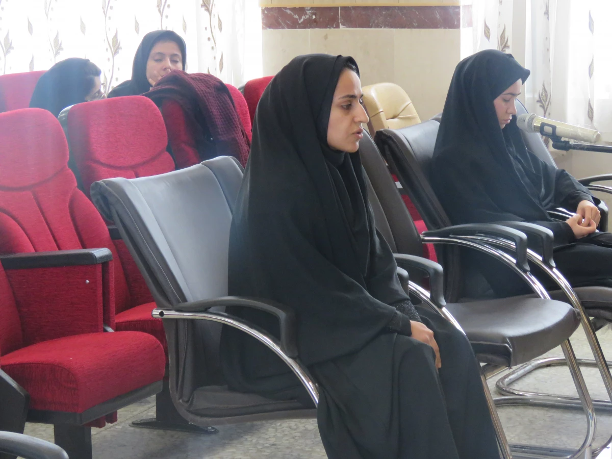 در پردیس بنت الهدی صدر کردستان برگزار شد
مرحله استانی بیست و نهمین جشنواره فرهنگی هنری در بخش خواهران 15