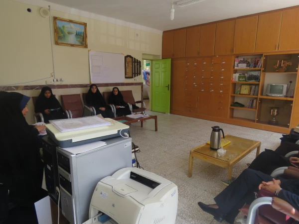 جلسه معاونت آموزشی پردیس با مشاوران جوان آموزش 6