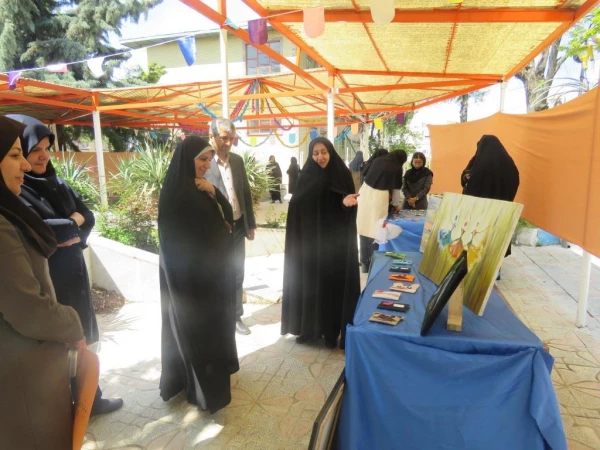 به مناسبت گرامی داشت هفته سراهای دانشجویی  برپا شد:
 بازاچه دانشجویی و نمایشگاه صنایع دستی 2