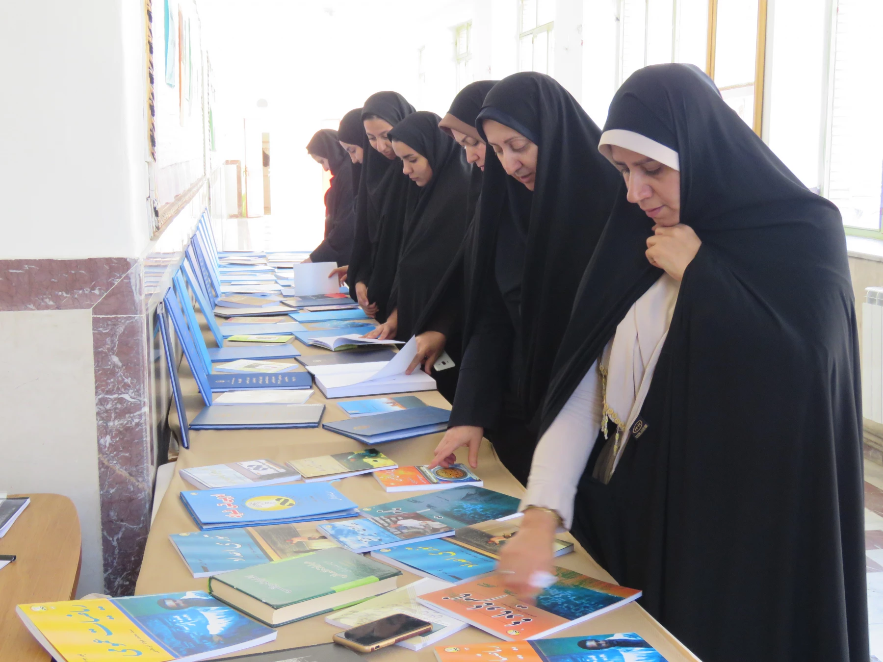 به مناسبت بزگداشت دهه سرآمدی آموزش برپا شد:

نمایشگاه دست آوردهای آموزشی 7