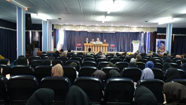 نشست توجیهی مدیران، معلمان راهنما و مدرسان درس کارورزی 7