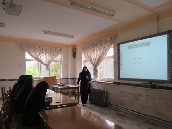 در دهه سرآمدی آموزش برگزار شد:

کارگاه ززمینه ها و روش تحقیق در زبان و ادبیات فارسی 4