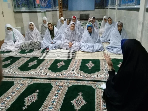 به مناسبت ماه مبارک رمضان در نمازخانه پردیس  برگزار می شود

نماز جماعت تراویح به امامت خانم ابراهیمی 5