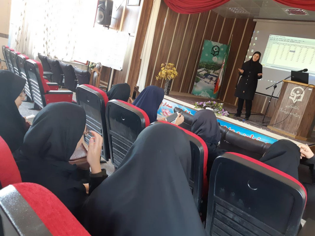 برگزاری کارگاه spss 5