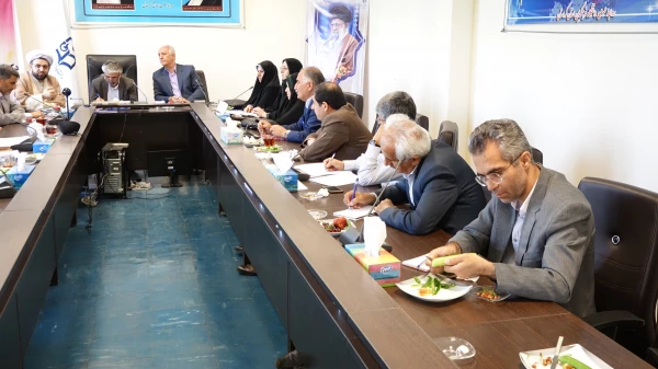 نشست صمیمی دکتر سمیعی با مدیران گروه و حوزه آموزش دانشگاه فرهنگیان کردستان 4