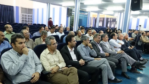 در پردیس شهید مدرس سنندج برگزار شد؛

آیین تکریم و معارفه مسئول نهاد نمایندگی مقام معظم رهبری(مد ظله العالی) در دانشگاه فرهنگیان کردستان 2